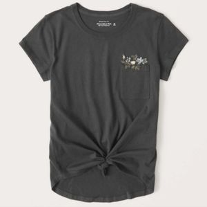 Abercrombie Flower Pocket Embroidery Knotted Crew Tee